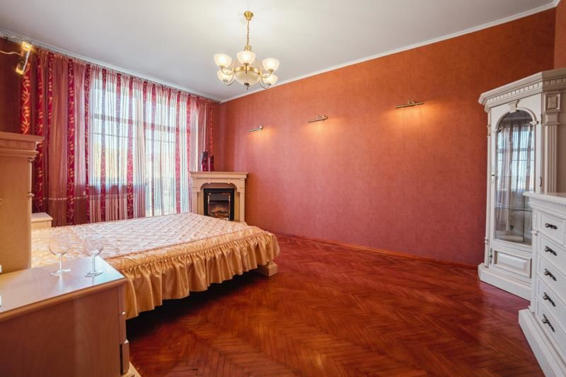 Апартаменты Apartment in the historic Centre Internatsionalnaya Минск