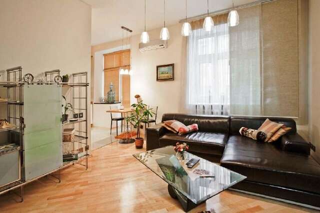 Апартаменты Apartment in the historic Centre Internatsionalnaya Минск-35